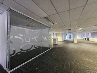 1218m² office to rent in Constantia Kloof