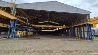 C9 - 2,400sqm Factory with cranes To Let - Roodekop