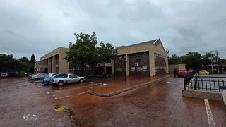 326m² Office To Let Lynnwood – First-Floor Workspace With Fibre Connectivity