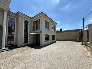 Prime Office 21m² Space to Let - 19 Letaba Road, Eastcliff, Johannesburg