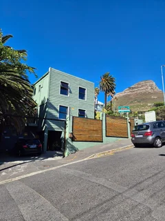 125m² Ground Floor Office To Rent in Gardens, Cape Town