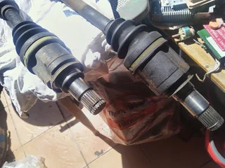 Breaking  up Mitsubishi  2 liter  4B11 for spares,All original parts and body parts.List below.