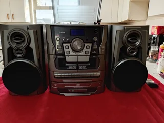 6 in 1 music system. Excellent condition.
