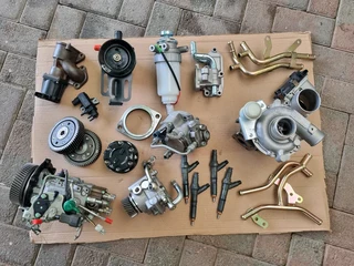 Isuzu spares - See pix - injector pump, Injectors,  injector pump gear, etc.