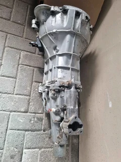 Isuzu d teq stub axle and other spares