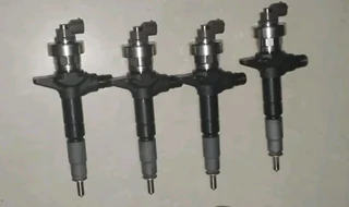 Isuzu d teq stub axle and other spares