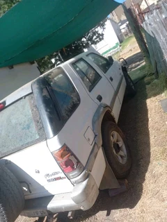 Isuzu Frontier stripping for spares