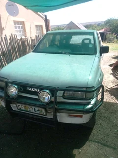Isuzu Frontier stripping for spares