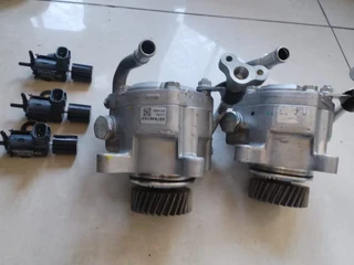 Isuzu 4jk1 spares - see pix