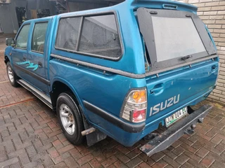 Isuzu KB double cab - NO ENGINE NO GEARBOX.  BODIES ONLY