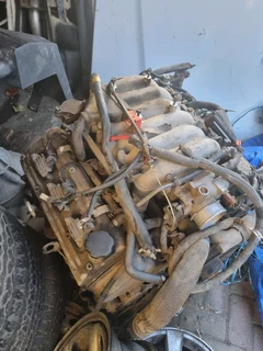 Isuzu KB 320 v6 spares - see pix