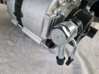 Isuzu diesel Alternator