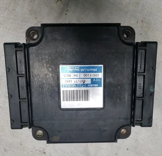 Isuzu KB 320 - ECU, and engine Spares