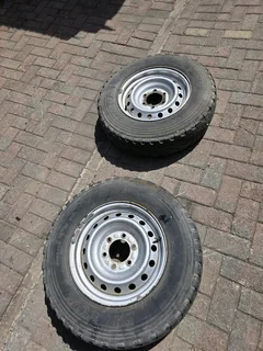 Isuzu 16 inch rims and mags