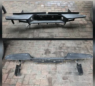 Isuzu towbar, tailgates, taillights and other spares
