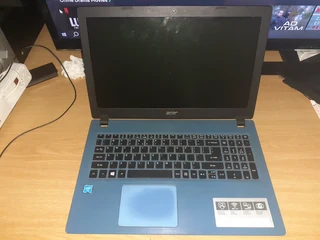 Please Read. Faulty Blue Acer Aspire A315-31 Laptop