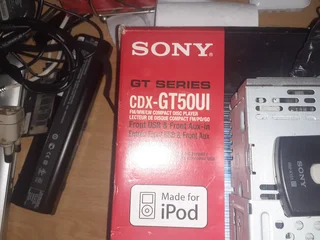 Please Read Retail Box Sony Xplode GT50 Head Unit with Ipod Ctrl and USB with Faulty Clip-Off Face