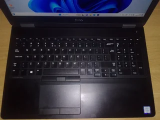 Slim Dell...Core i5 6th Gen, 256GB SSD, 8GB DDR4, Webcam, HDMI, BT, WiFi