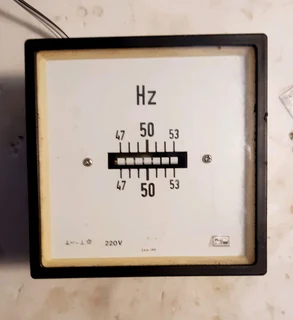 Mains Frequency Meter
