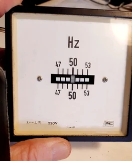 Mains Frequency Meter