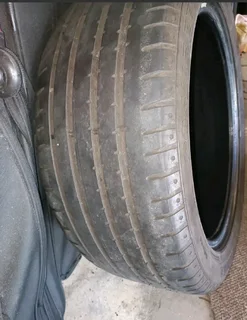 Tyre Continental 265/45/20 in very good condition!!