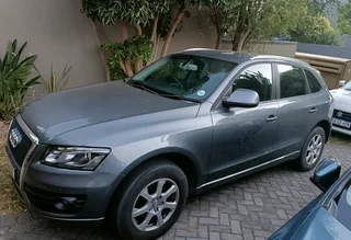 2012 Q5 Audi S 2.0Tdi Quattro Auto in Excellent Condition. Full service History. Km: 192k. 2nd Lady