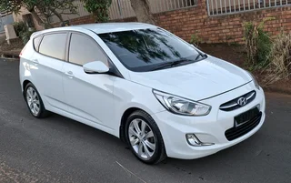 NEAT!  2016 HYUNDAI ACCENT HATCHBACK