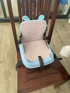 Baby booster seat -excellent condition