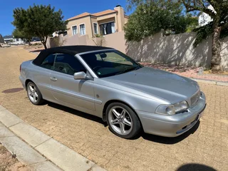 Rare low kms Volvo C70 Cabriolet -Full service