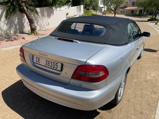 130 000km Convertible Full service Automatic