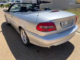 130 000km Convertible Full service Automatic
