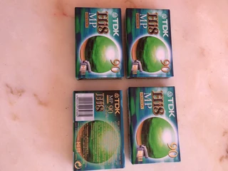 TDK DV / Hi8 MP90 video cassettes x 4 ! New! Sealed !