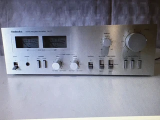 Wanted!!! Vintage 70&#39;s Amplifier - Chrome/silver Facia For Cash Buyer !