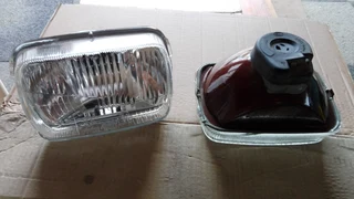 AUSTIN APACHE - NEW HELLA REPLACEMENT SEMI SEAL BEAMS