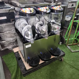 Slush Machine – Triple Barrel