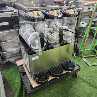 Slush Machine – Triple Barrel