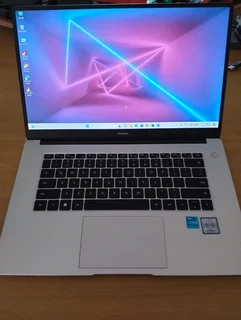 Huawei MateBook D15-i3 1115G4 11th Gen 4.10GHz-256GB NVMe SSD-8GB DDR4 3733MHz-FHD Screen-Wifi 6
