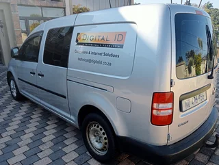 2013 Volkswagen  Caddy Passenger and Loader