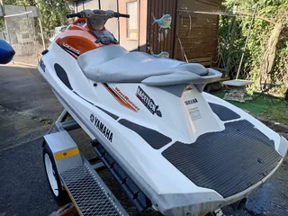 Jet Ski – Yamaha VX700S on galvanized trailer