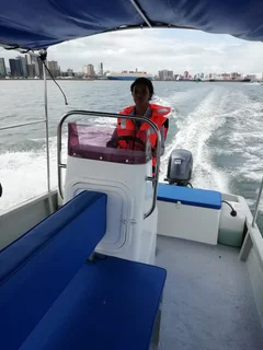 Super Stealth 630 New. 12 person water taxi