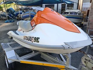 Jet Ski – Yamaha VX700S on galvanized trailer