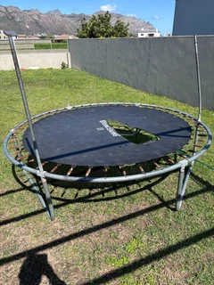 Bounceking trampoline frame