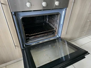 Whirlpool slimline 600mm oven and hob