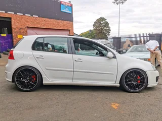 19&#34;AMG wheels, 8j front and 9j rears