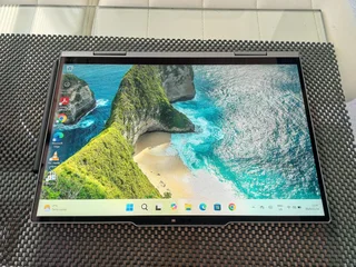 Brand new Lenovo Thinkpad x1 G10 – 2 in 1 – Ultra 7 – 32gb Ram – 1Tb Nvme SSD – FHDplus Touchscreen