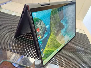 Brand new Lenovo Thinkpad x1 G10 – 2 in 1 – Ultra 7 – 32gb Ram – 1Tb Nvme SSD – FHDplus Touchscreen