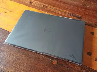 Demo Dell Vostro 3520 - Core i3 - 6core - 16gb Ram - 512gb Nvme - 15.6”120hz FHD - Backpack - Dell W