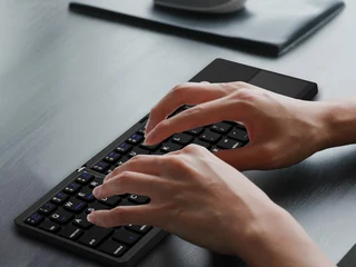 Foldable bluetooth keyboard for Android, Windows or Apple tablet, phone, iPad, iPhone, laptop, Mac