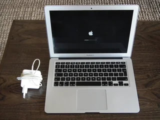 2017 Apple MacBook Air Core i5 at 1.8GHz, 8GB SDRAM, 128GB Flash Storage