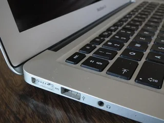 2017 Apple MacBook Air Core i5 at 1.8GHz, 8GB SDRAM, 128GB Flash Storage